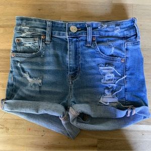 American Eagle Outfitters Hi-Rise Shortie Distressed 0